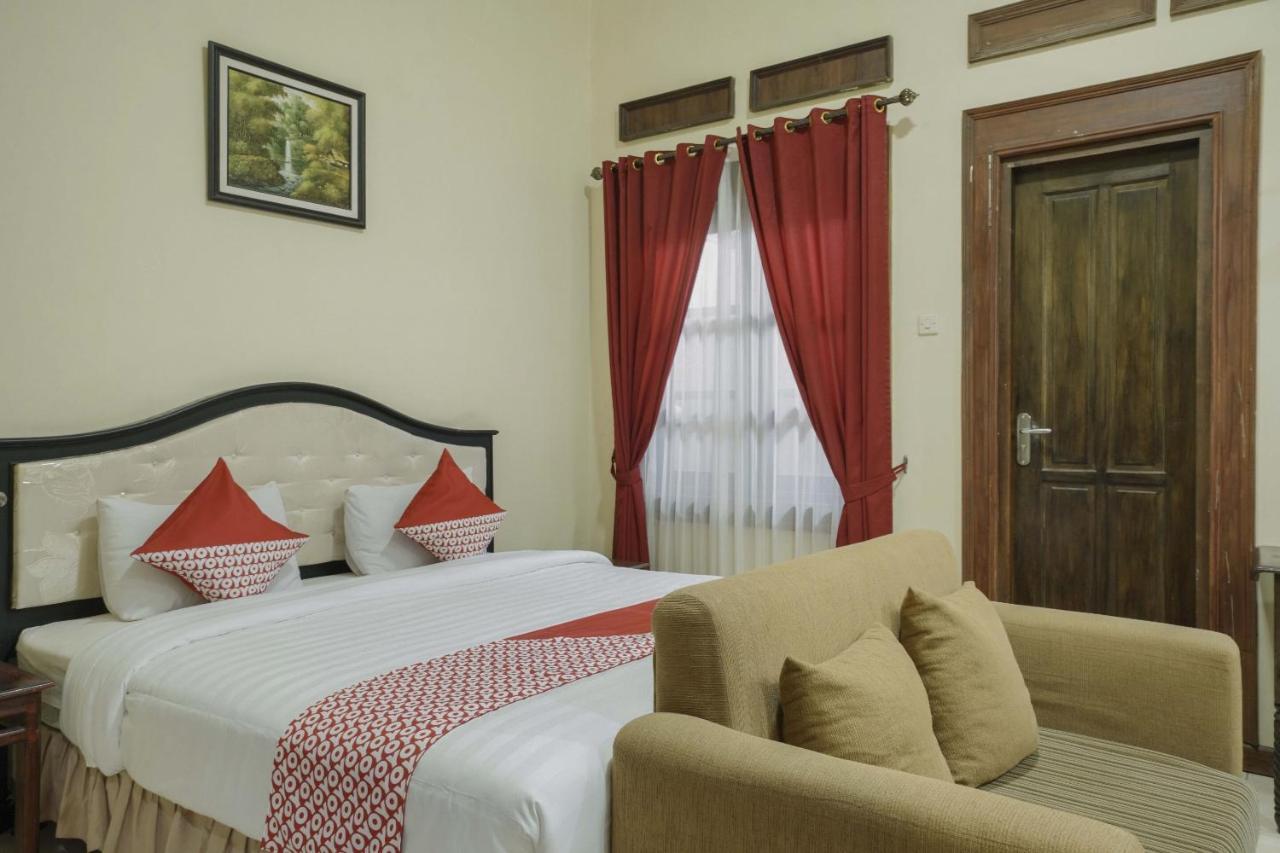 יוגיאקרטה Oyo 804 Ndalem Maharani Guest House מראה חיצוני תמונה