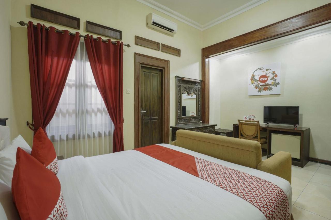 יוגיאקרטה Oyo 804 Ndalem Maharani Guest House מראה חיצוני תמונה