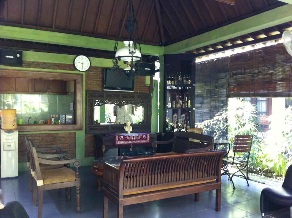 יוגיאקרטה Oyo 804 Ndalem Maharani Guest House מראה חיצוני תמונה