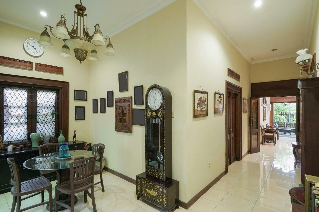יוגיאקרטה Oyo 804 Ndalem Maharani Guest House מראה חיצוני תמונה