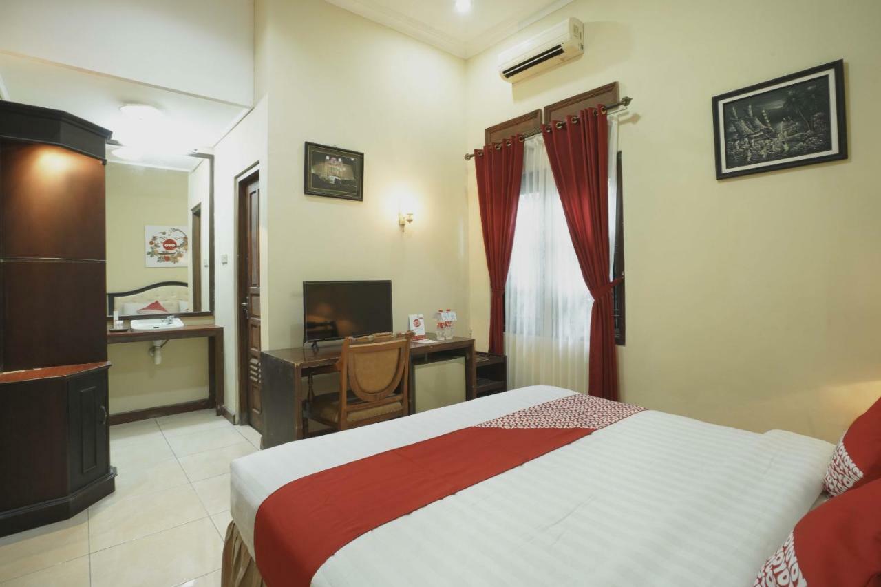 יוגיאקרטה Oyo 804 Ndalem Maharani Guest House מראה חיצוני תמונה